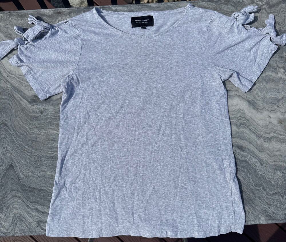 Banana Republic Limited Edition Cold Shoulder T-shirt, Gray, Women's Small